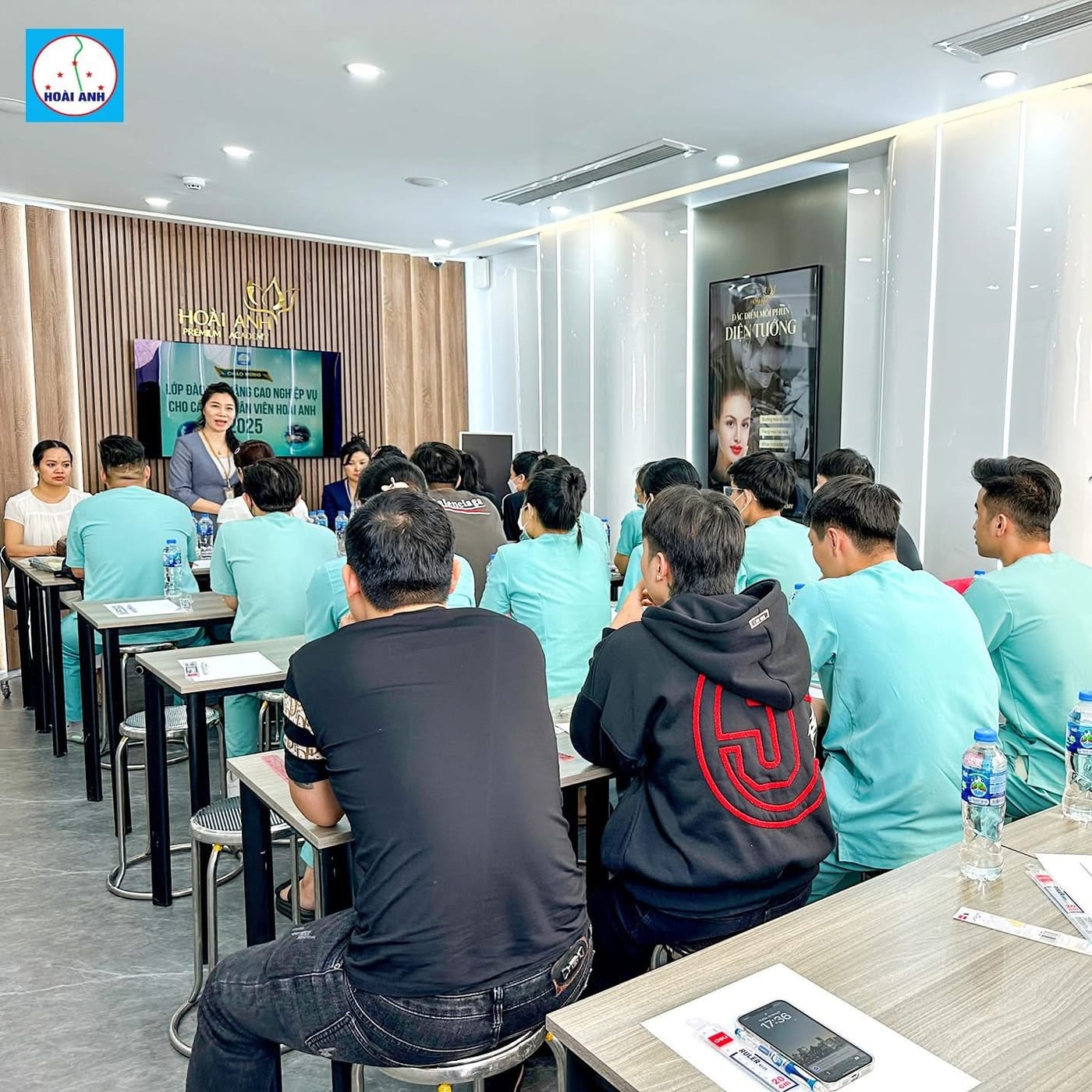 Phun xăm thẩm mỹ có hại không? Có an toàn không?
